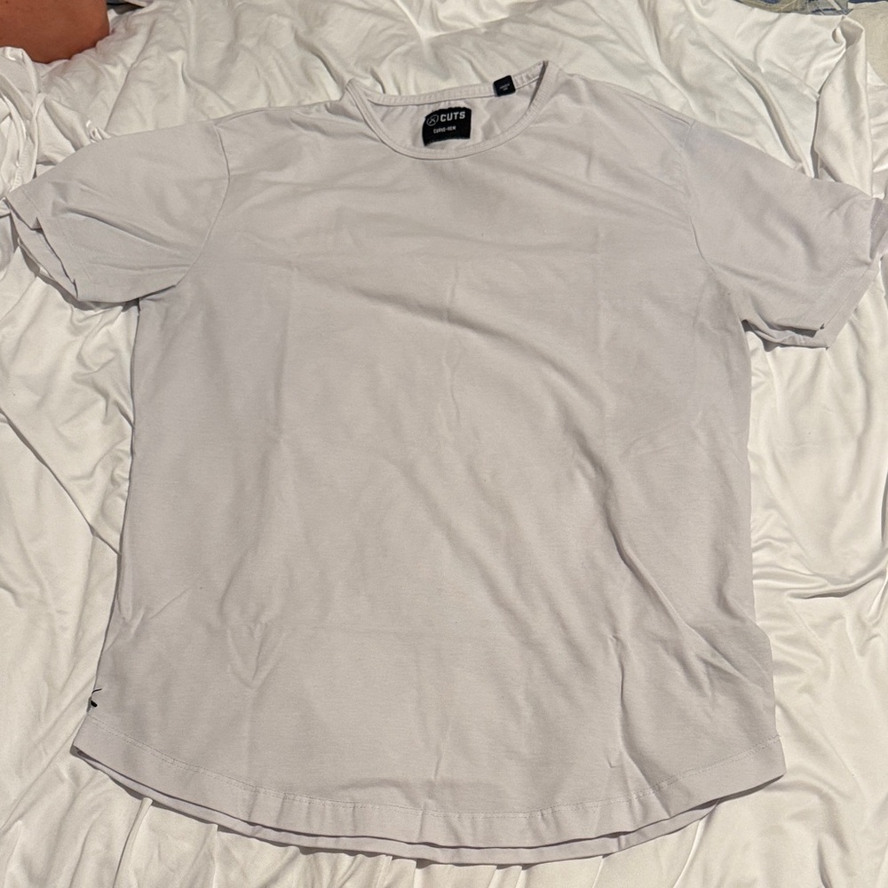 CUTS Curve-Hem Tee